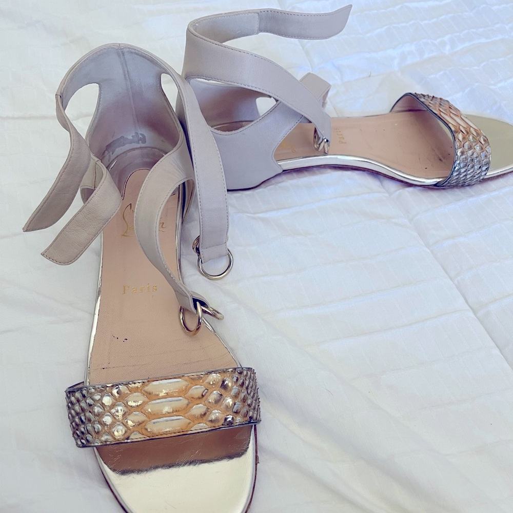 CHRISTIAN LOUBOUTIN Metallic Snakeskin and Leather Sandal Flats size 39/8
